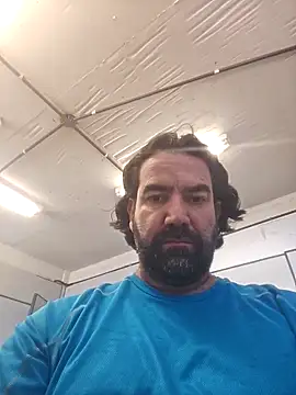 Snapshot of MysterBearMG chatting on 12/05/25, 03:30 MysterBearMG online show from 12/05/25, 03:30