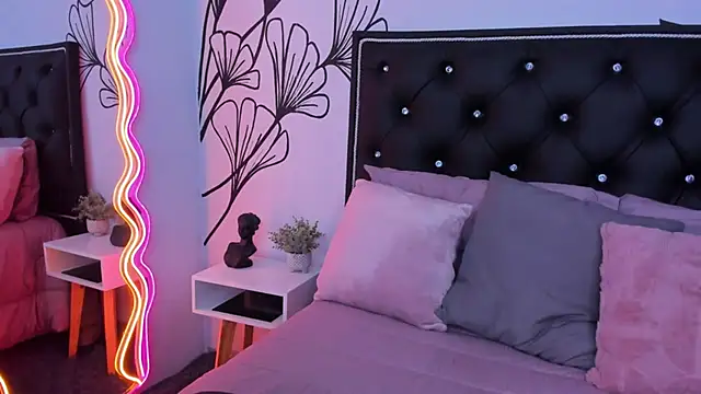 Sweet Ariadna  online show from 06/14/26, 12:18