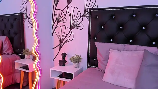 Sweet Ariadna  online show from 07/03/26, 12:33