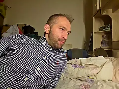 Snapshot of theSmallest-dick chatting on 09/24/25, 12:58 theSmallest-dick online show from 09/24/25, 12:58