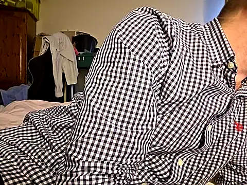 Snapshot of theSmallest-dick chatting on 10/11/25, 08:13 theSmallest-dick online show from 10/11/25, 08:13