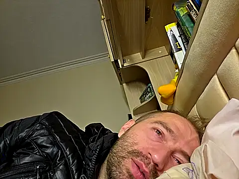 Snapshot of theSmallest-dick chatting on 10/18/25, 10:54 theSmallest-dick online show from 10/18/25, 10:54