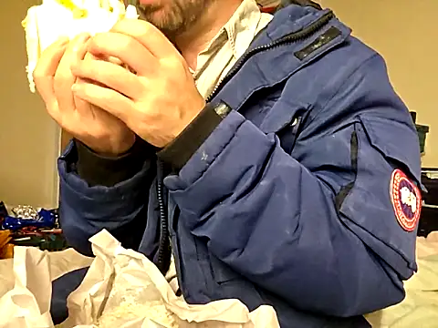 Snapshot of theSmallest-dick chatting on 10/20/25, 05:02 theSmallest-dick online show from 10/20/25, 05:02