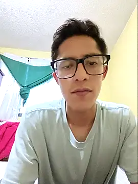 KevinCrz online show from 10/17/25, 12:01