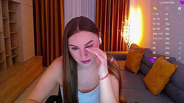 Snapshot of _Mia_Adams chatting on 11/11/25, 08:14 Mia Adams online show from 11/11/25, 08:14