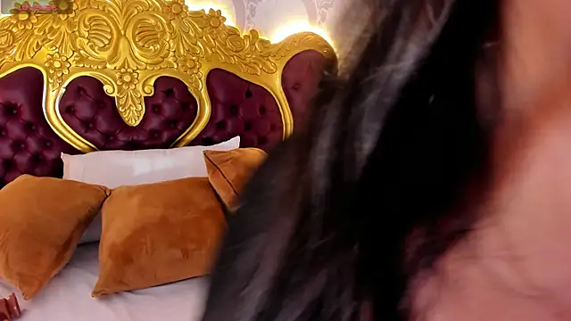 Dulce 26  online show from 12/18/24, 05:21
