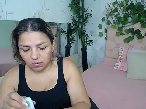 cum bigass online show from 04/01/26, 12:17