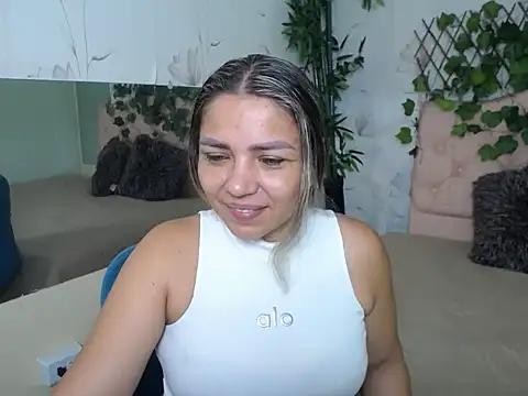 cum bigass online show from 04/13/26, 12:21