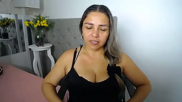 cum bigass online show from 07/11/26, 12:30