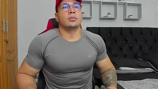 tyler hank01 online show from 06/14/26, 03:36