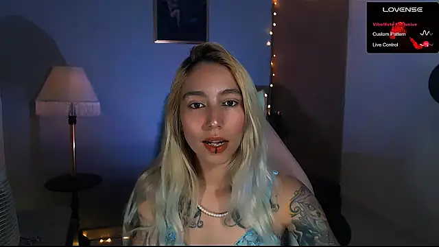 Saucy Jenn online show from 02/01/25, 02:05