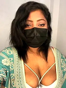 Snapshot of _Cute_ariana_ chatting on 10/30/25, 05:42 Cute ariana online show from 10/30/25, 05:42