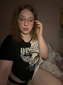 Snapshot of EmmieRae chatting on 01/10/26, 03:19 EmmieRae online show from 01/10/26, 03:19