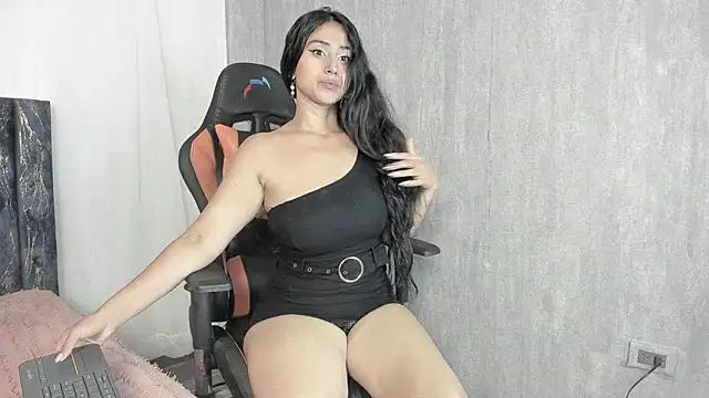 Valentinne z online show from 12/29/24, 02:42