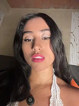 Valentinne z online show from 05/12/26, 11:57