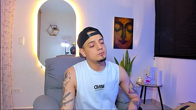 Snapshot of alejandro_calderon1 chatting on 01/11/26, 04:50 alejandro calderon1 online show from 01/11/26, 04:50