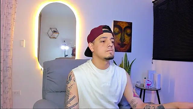 Snapshot of alejandro_calderon1 chatting on 01/15/26, 02:49 alejandro calderon1 online show from 01/15/26, 02:49