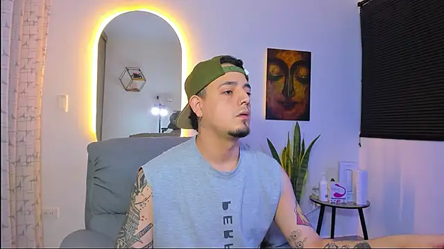 Snapshot of alejandro_calderon1 chatting on 01/19/26, 12:25 alejandro calderon1 online show from 01/19/26, 12:25