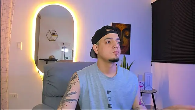 Snapshot of alejandro_calderon1 chatting on 02/14/26, 03:58 alejandro calderon1 online show from 02/14/26, 03:58