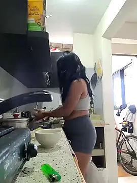 Hannah-grace online show from 12/16/24, 01:32