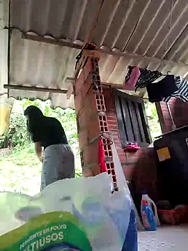 Snapshot of Hannah-grace chatting on 01/05/25, 02:30 Hannah-grace online show from 01/05/25, 02:30