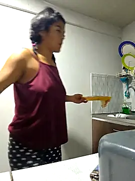 Snapshot of Hannah-grace chatting on 09/17/25, 10:50 Hannah-grace online show from 09/17/25, 10:50