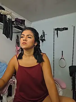 Snapshot of Hannah-grace chatting on 10/10/25, 02:16 Hannah-grace online show from 10/10/25, 02:16