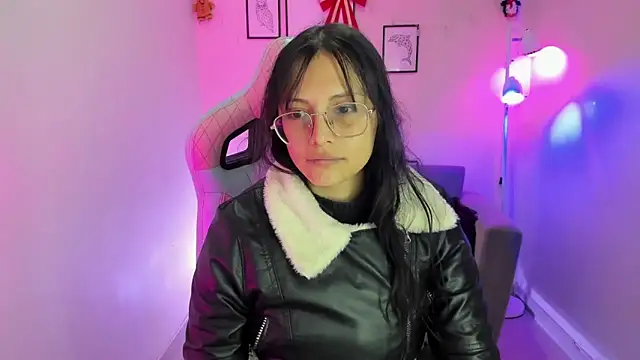 Kyomi chang online show from 12/19/24, 12:34