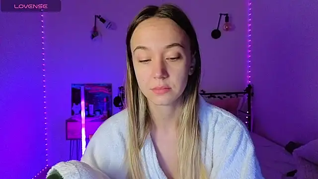 SexyCocobutt online show from 10/23/25, 07:18