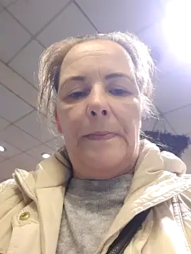 Snapshot of saharaheiss chatting on 02/01/25, 02:02 saharaheiss online show from 02/01/25, 02:02