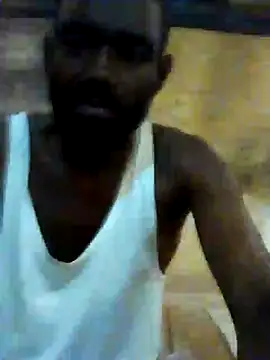 Snapshot of Johnny_emboh chatting on 10/07/25, 09:39 Johnny emboh online show from 10/07/25, 09:39