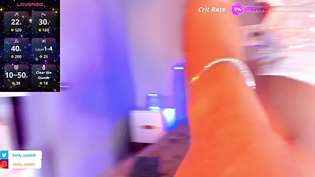 Snapshot of EmilyCoast-1 chatting on 09/26/25, 07:07 EmilyCoast-1 online show from 09/26/25, 07:07