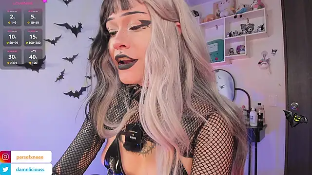 damnliciousss online show from 10/31/25, 03:18