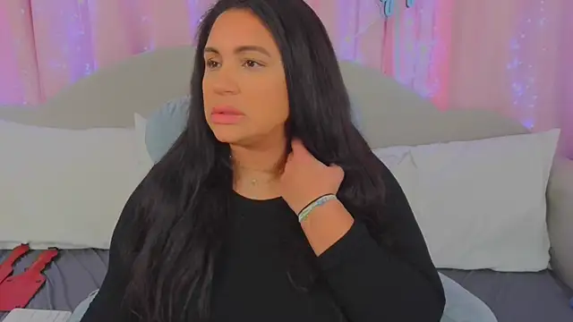 MeghanXO online show from 12/29/24, 02:52