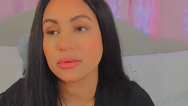 MeghanXO online show from 12/31/24, 06:02