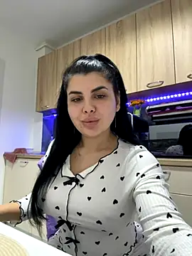 Snapshot of Scarlett-Dream chatting on 11/22/25, 07:40 Scarlett-Dream online show from 11/22/25, 07:40