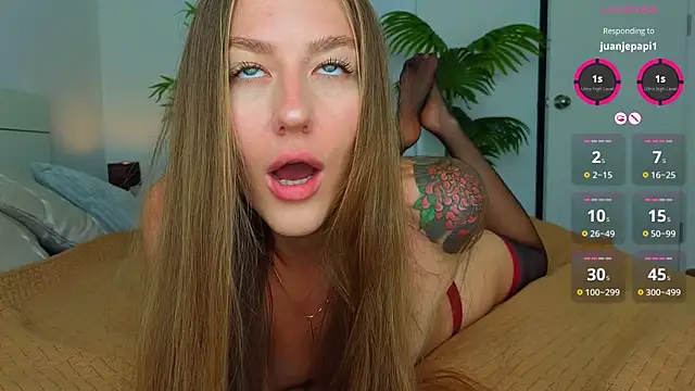 Snapshot of hotsuckcouple chatting on 12/07/24, 05:26 hotsuckcouple online show from 12/07/24, 05:26