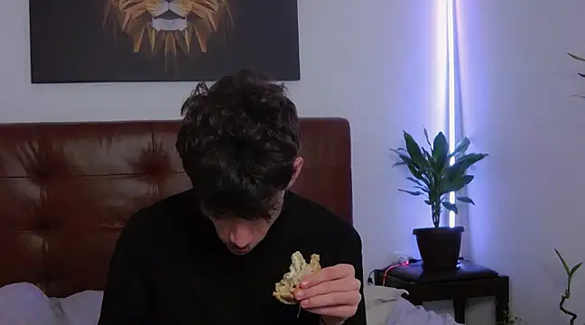 DanielCrush1 online show from 02/12/25, 12:37