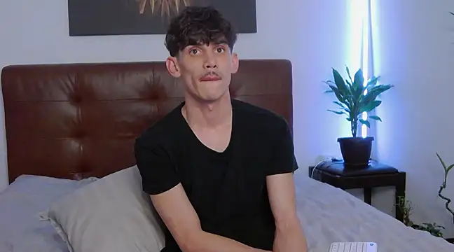 DanielCrush1 online show from 02/13/25, 03:14