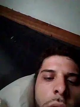 Snapshot of PauGostoso051 chatting on 09/30/25, 03:06 PauGostoso051 online show from 09/30/25, 03:06