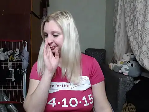 BustyBlond online show from 12/22/24, 04:48