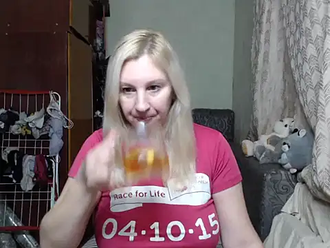 BustyBlond online show from 12/23/24, 03:01