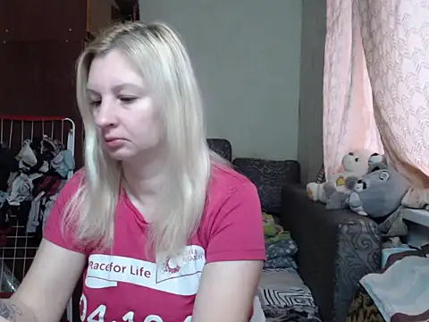 BustyBlond online show from 01/03/25, 06:11
