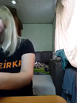 BustyBlond online show from 11/16/25, 05:57