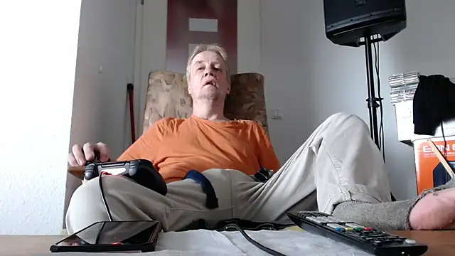 Snapshot of Cordt27 chatting on 06/03/26, 04:34 Cordt27 online show from 06/03/26, 04:34