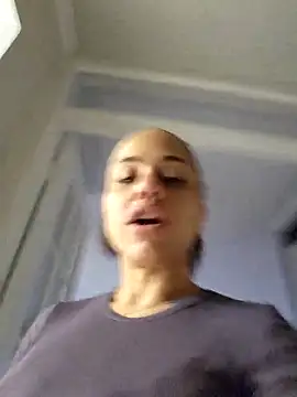 Snapshot of RuggyRackz chatting on 11/08/25, 09:13 RuggyRackz online show from 11/08/25, 09:13