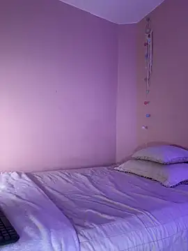 GabriSaenz online show from 12/08/24, 08:47