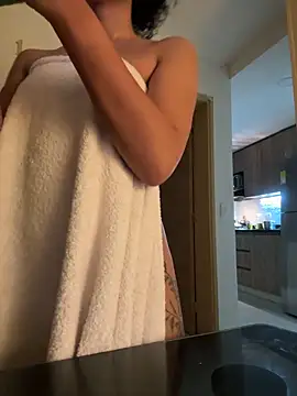 GabriSaenz online show from 12/18/24, 10:13