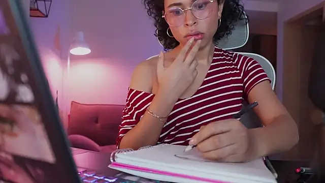 GabriSaenz online show from 02/01/25, 02:58