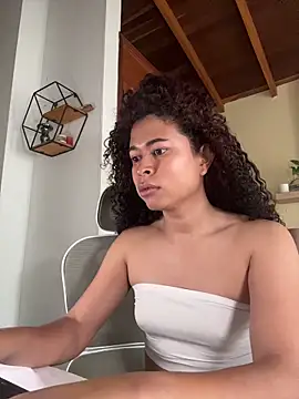 GabriSaenz online show from 06/13/26, 01:20